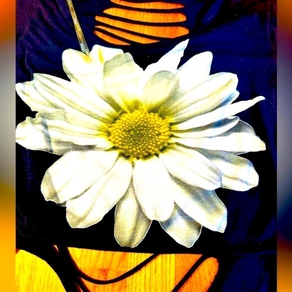 A’gaci Stunning Ripped Backless Top​ - Picture 3 of 7